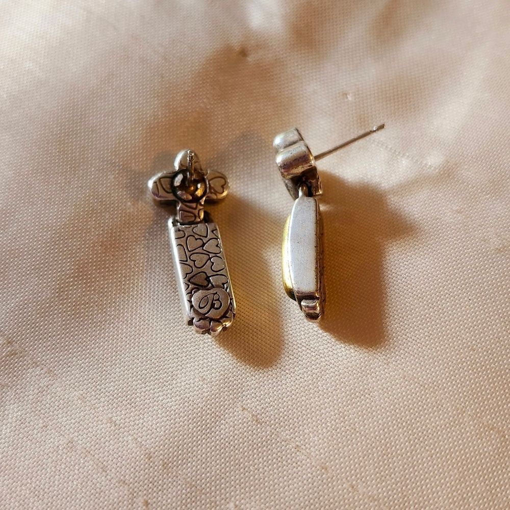 ❌️SOLD❌️BRIGHTON Vintage Gold and Silver Fleur-de-lis Drop Earrings - Picture 2 of 5